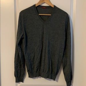 Cashmere sweater